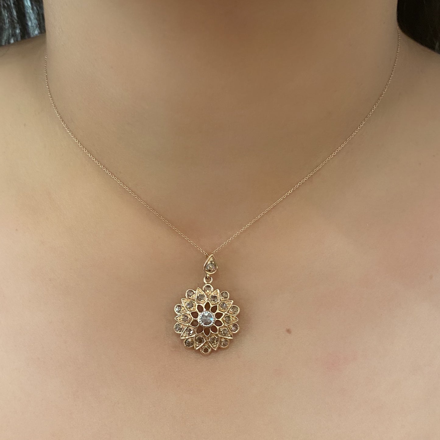 Plume Champagne Diamond Burst Pendant