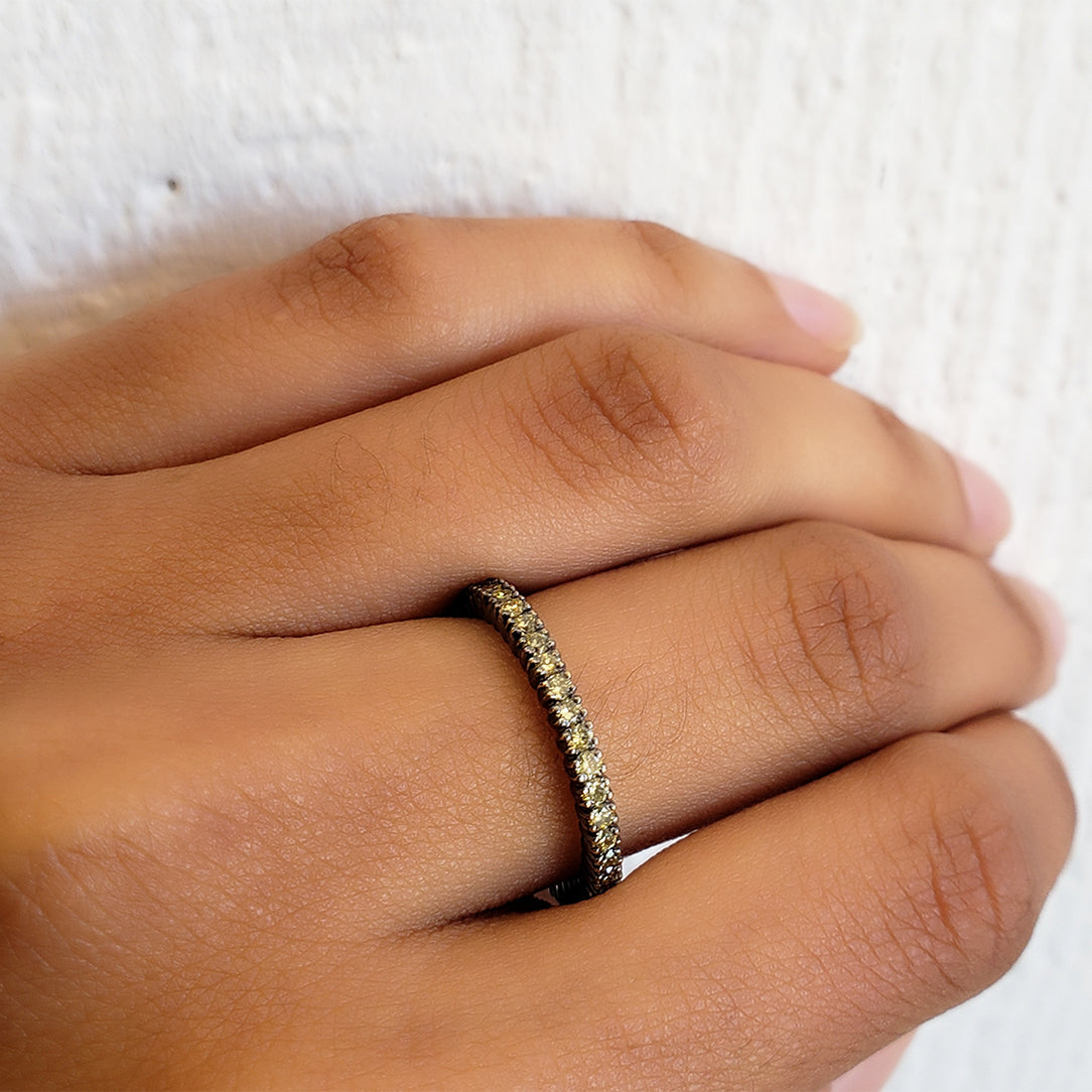 Prong Green Diamond Band