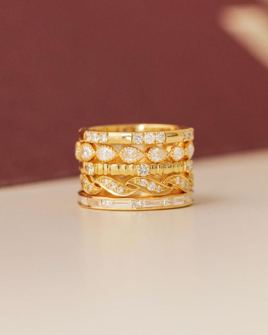 Learn with Sethi | Eternity Bands vs. Non-Eternity Bands: Which Is Right for You?