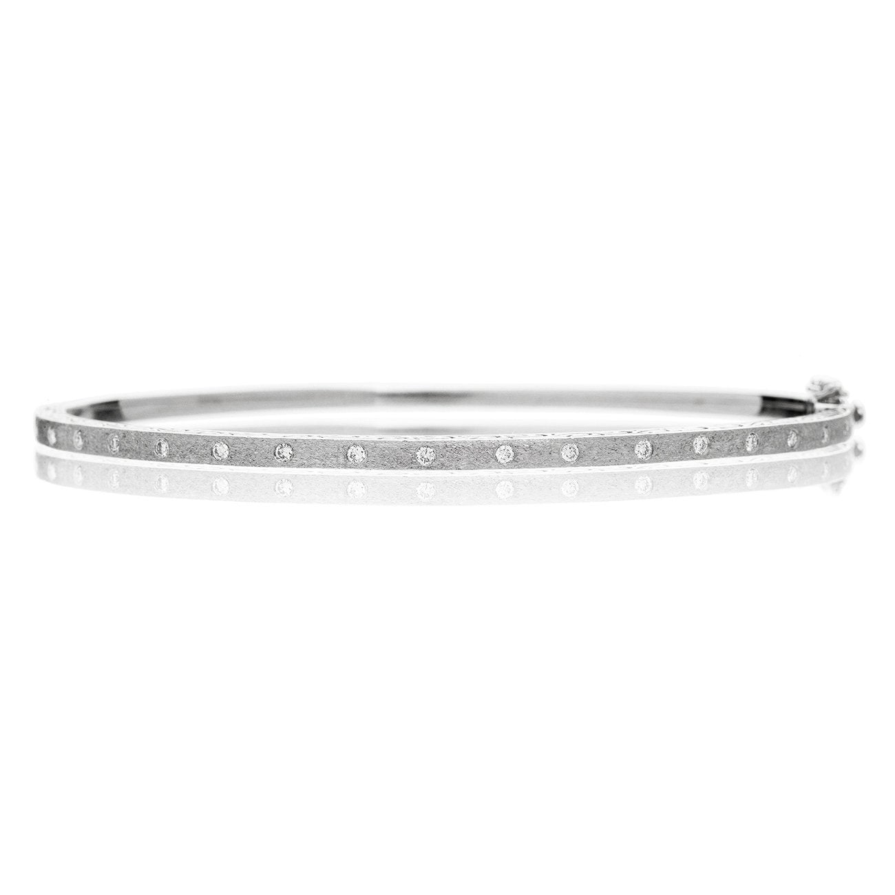Dunes White Diamond Oval Bangle