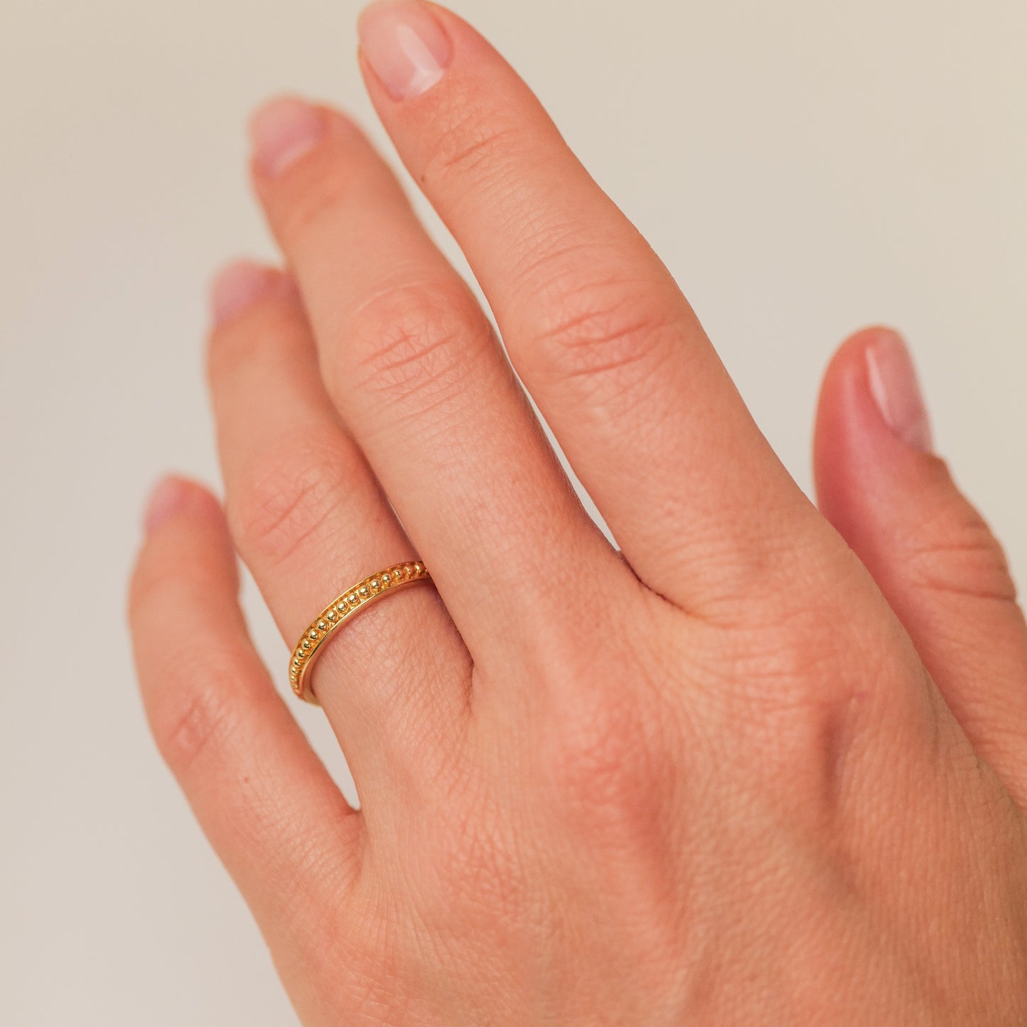 Channel Bead Band