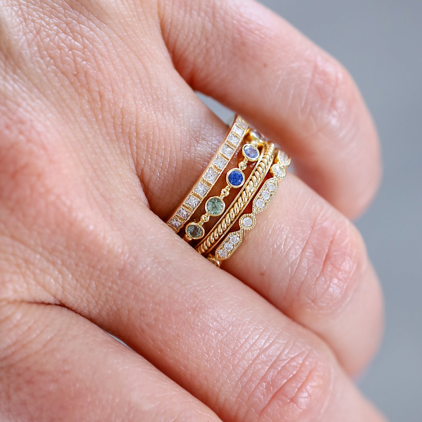 Rainbow Sapphire Petit Bubble Band