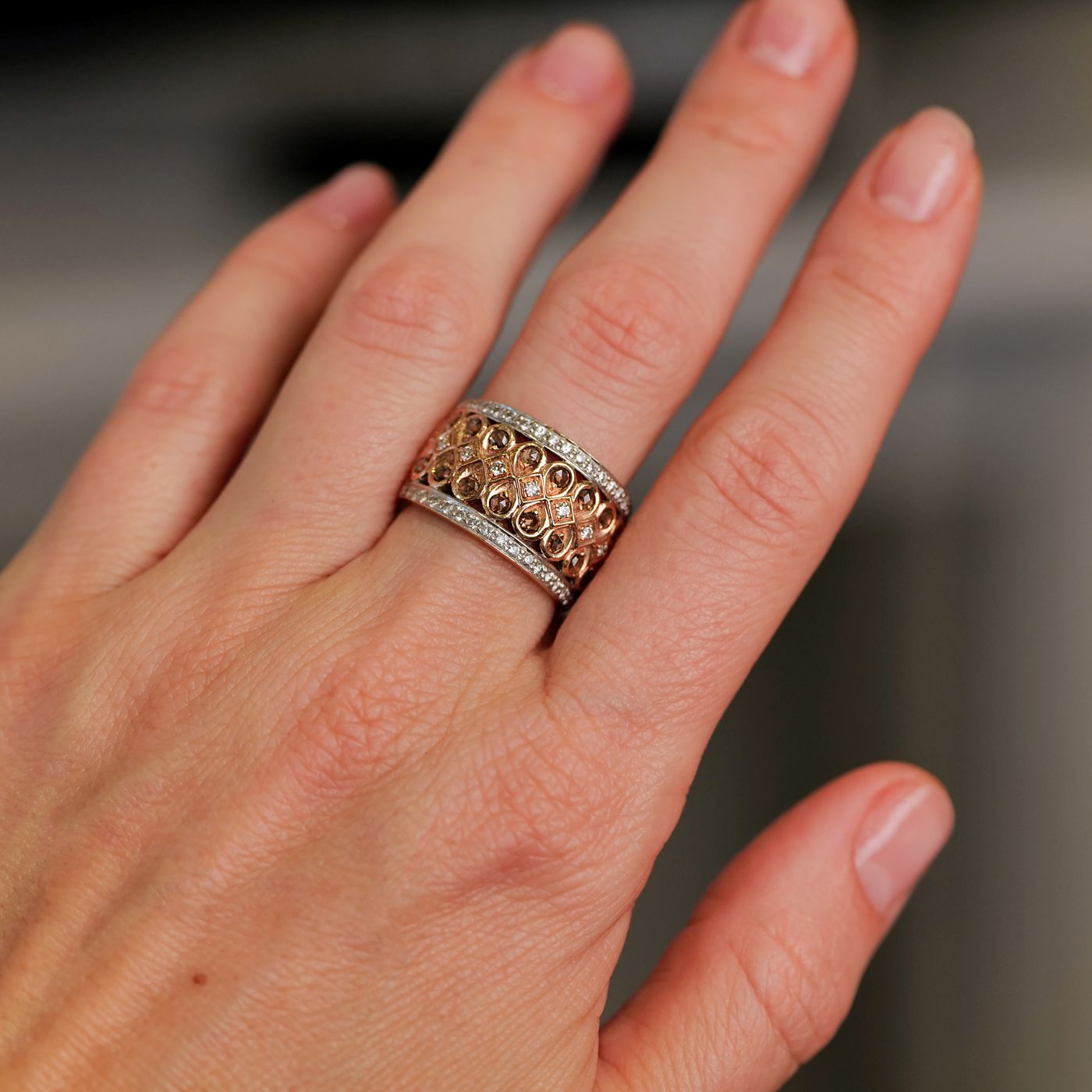 Plume Champagne Diamond Wide Band